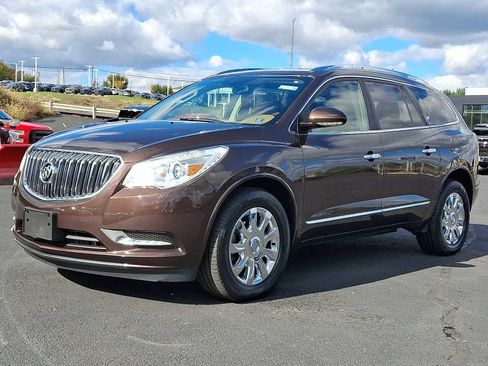 Used 2017 Buick Enclave Leather image 3