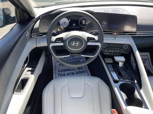 New 2026 Hyundai Elantra Limited image 12