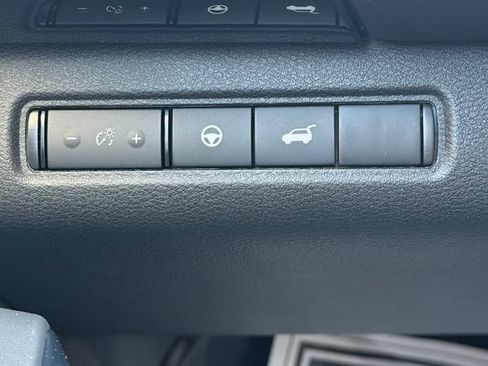 New 2026 Nissan Pathfinder SV FWD image 17