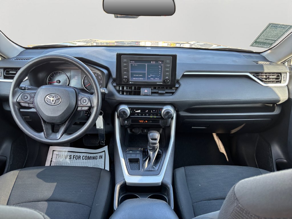 Used 2021 Toyota RAV4 LE FWD image 17