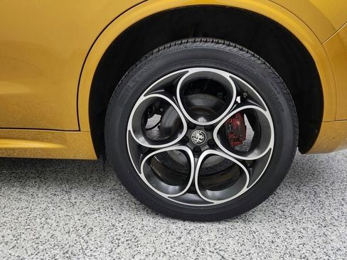 Used 2023 Alfa Romeo Stelvio Veloce image 28