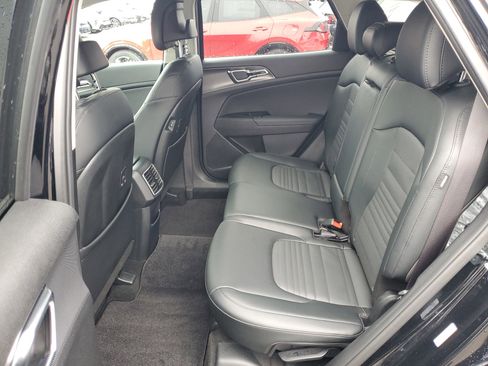 Certified 2025 Kia Sportage SX image 16