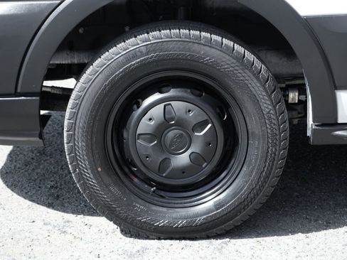 Used 2019 Ford Transit 350 XLT image 39