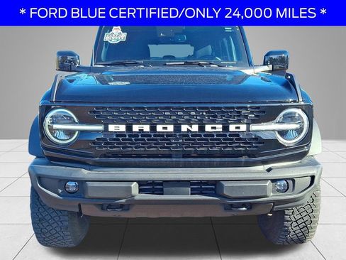 Used 2022 Ford Bronco Wildtrak image 2