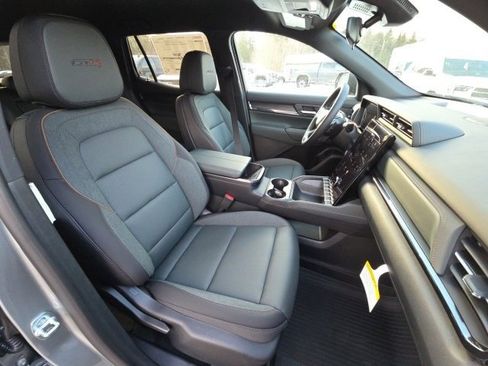 New 2026 GMC Terrain AT4 w/ LPO, Floor Liner Package image 29