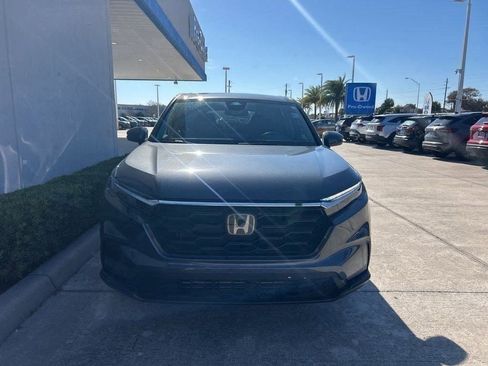 Used 2025 Honda CR-V EX image 2