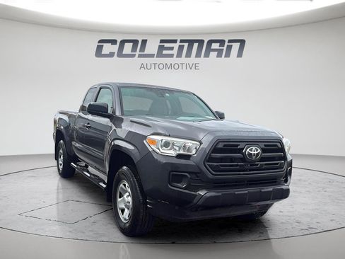 Used 2019 Toyota Tacoma SR image 6