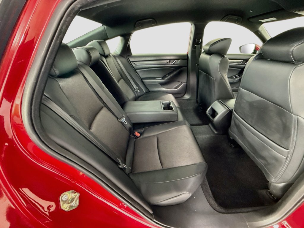 Certified 2018 Honda Accord Sport image 22