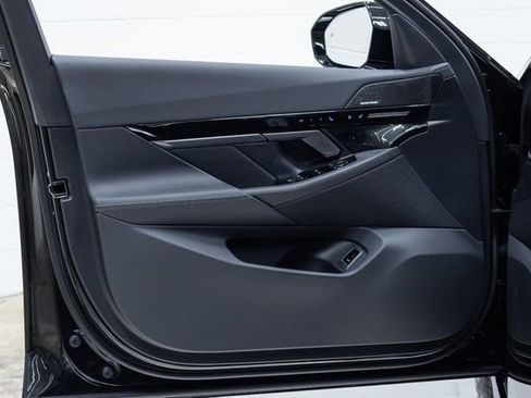 New 2026 BMW 530i xDrive w/ M Sport Package image 14