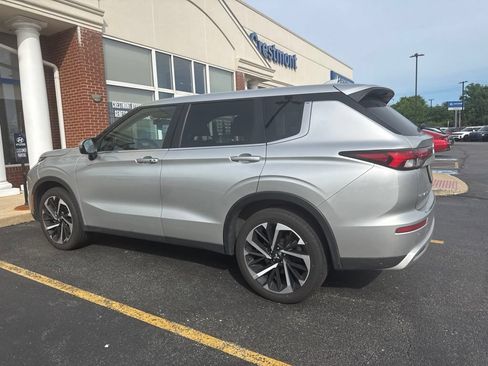 Used 2022 Mitsubishi Outlander SE AWD/4WD image 18
