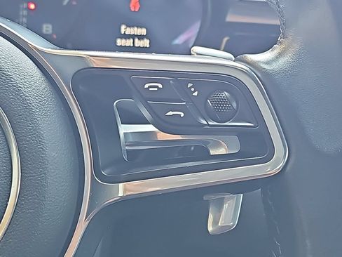 Used 2019 Porsche Macan AWD/4WD image 23