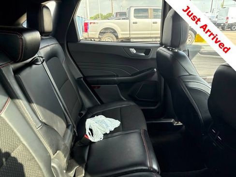 Used 2025 Ford Escape ST-Line Select AWD/4WD image 13