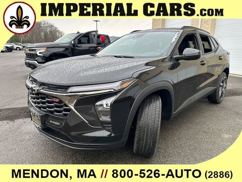 New 2026 Chevrolet Trax RS w/ Sunroof Package FWD image 4