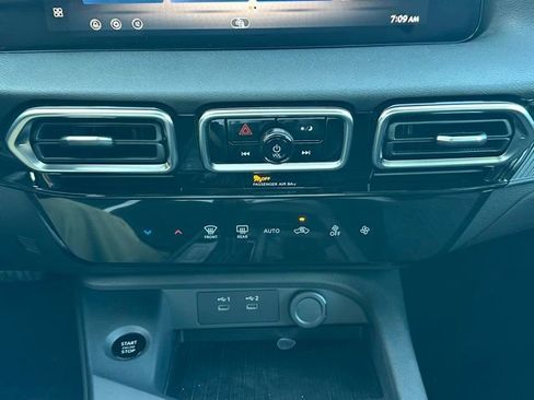 Used 2026 Nissan Sentra SV w/ Floor Mat Package FWD image 34