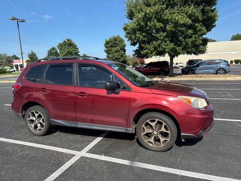 Used 2015 Subaru Forester 2.5i w/ Alloy Wheel Package AWD/4WD image 4