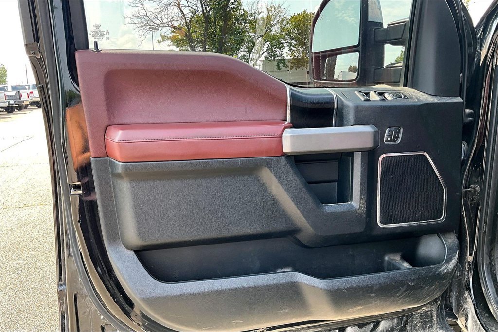 Used 2018 Ford F150 Platinum AWD/4WD image 22