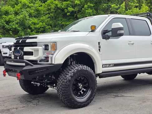 Used 2022 Ford F250 Lariat w/ Lariat Ultimate Package AWD/4WD image 2