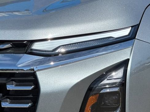 New 2027 Chevrolet Equinox LT FWD image 38