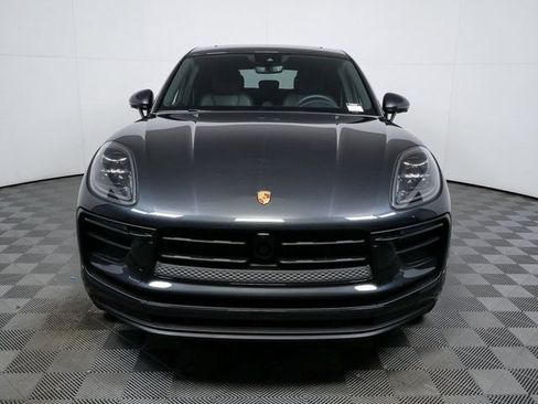 Certified 2026 Porsche Macan AWD/4WD image 32