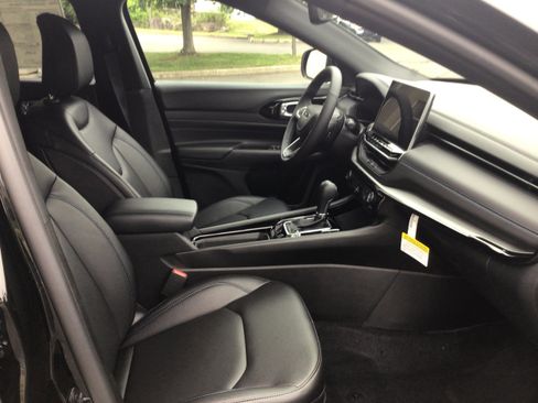 New 2025 Jeep Compass Limited w/ High Altitude Package image 9