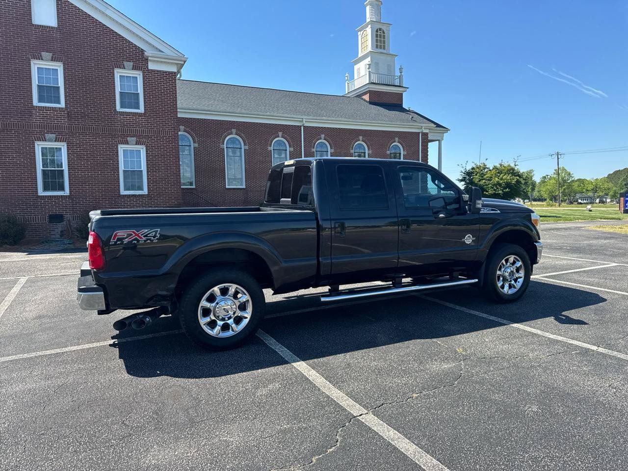 Used 2015 Ford F250 Lariat w/ Lariat Ultimate Package AWD/4WD image 4