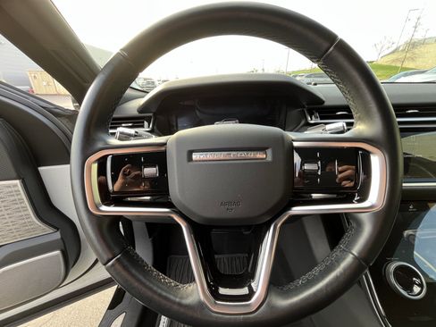 Used 2021 Land Rover Range Rover Velar S image 18