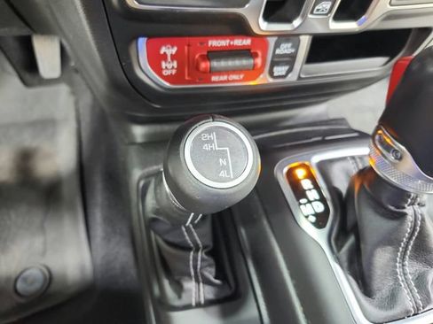 Used 2023 Jeep Gladiator Rubicon w/ LED Lighting Group AWD/4WD image 25