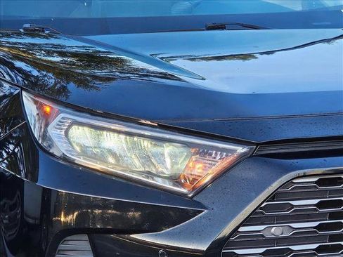 Used 2021 Toyota RAV4 Limited AWD/4WD image 5