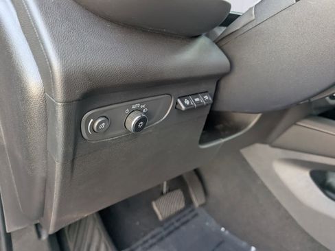 Certified 2022 Buick Envision Avenir w/ Technology Package II image 23