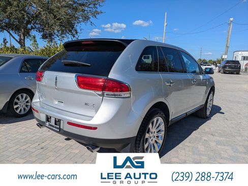 Used 2013 Lincoln MKX FWD image 3