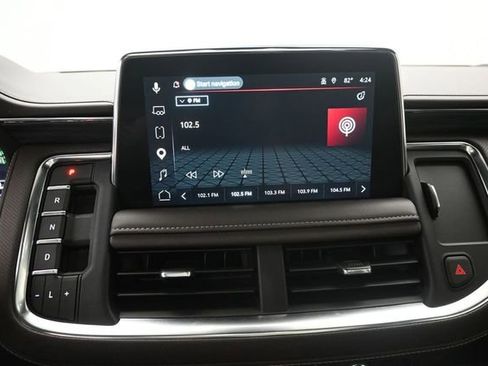 Used 2023 GMC Yukon SLT w/ SLT Premium Package AWD/4WD image 15