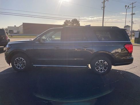 Used 2023 Ford Expedition Max XLT image 8