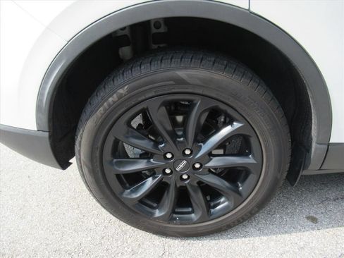 Used 2022 Lincoln Corsair FWD w/ Premium Package image 8