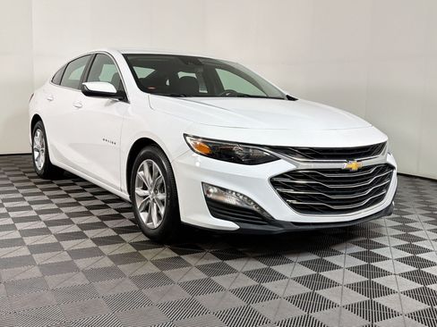 Used 2024 Chevrolet Malibu LT FWD image 18