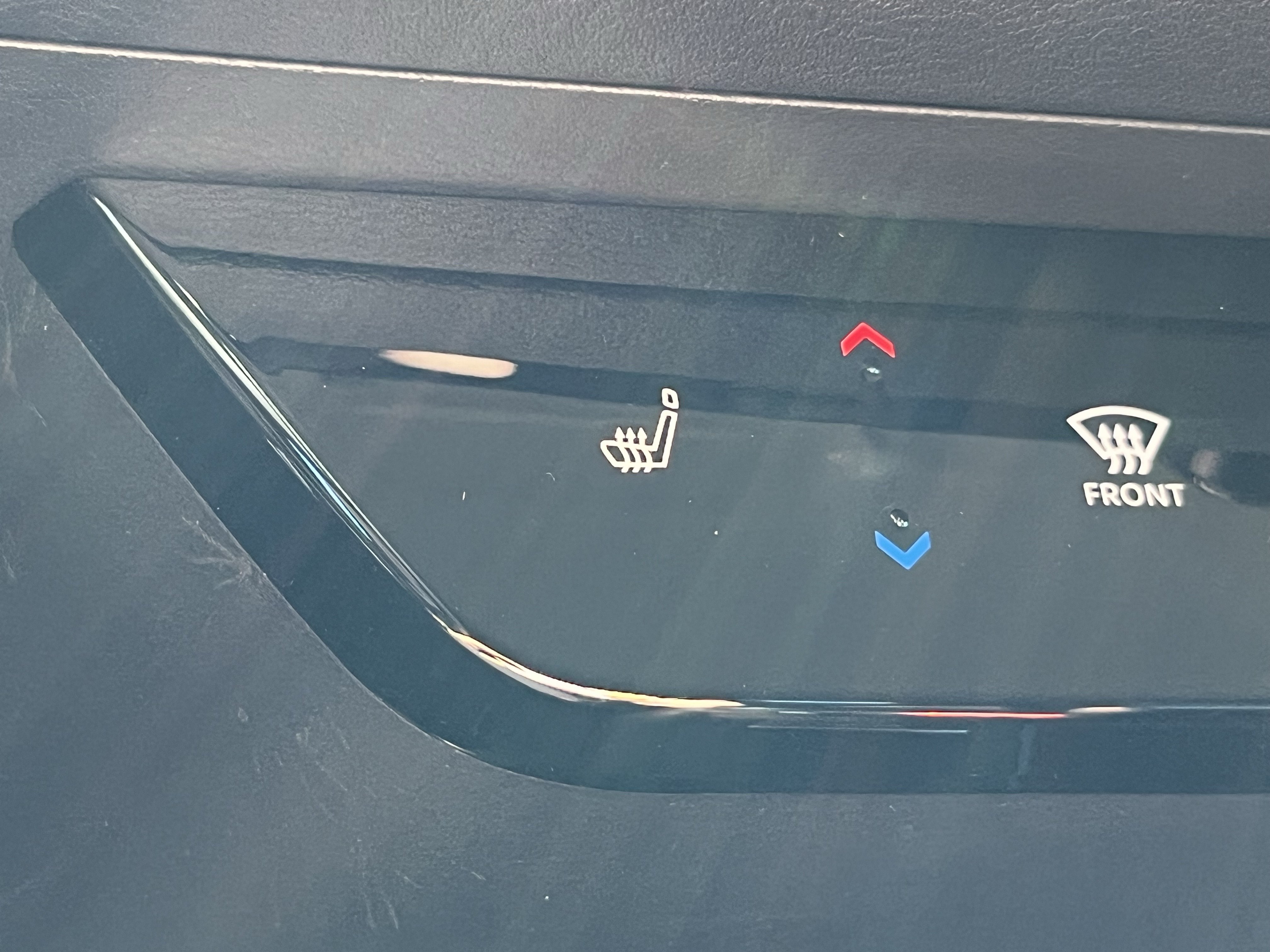 New 2027 Nissan Kicks SR AWD/4WD image 33