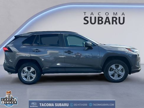 Used 2025 Toyota RAV4 LE AWD/4WD image 6
