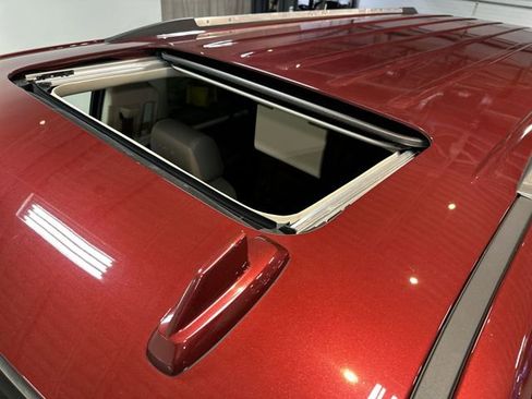 Certified 2018 GMC Yukon XL Denali w/ Denali Ultimate Package image 33