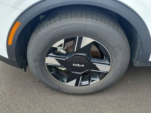 Certified 2026 Kia Sportage LX AWD/4WD image 6