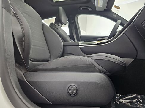 New 2025 Mercedes-Benz GLC 43 AMG 4MATIC Coupe image 15