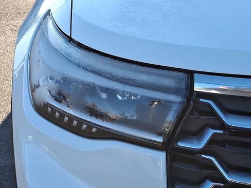 Used 2025 Ford Explorer Platinum w/ Ultimate Package image 9