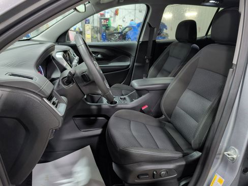 Used 2023 GMC Terrain SLE w/ Driver Convenience Package image 7