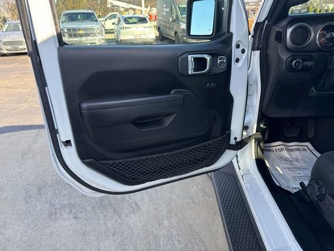 Used 2021 Jeep Wrangler Unlimited Sport image 13