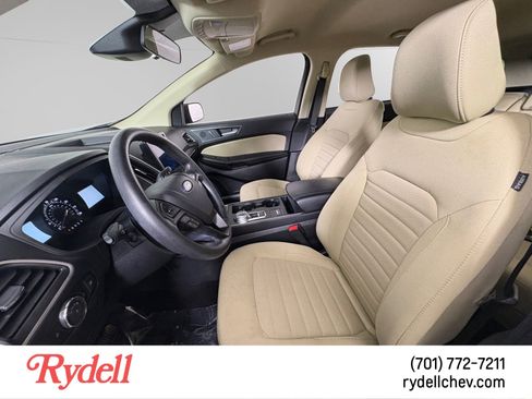 Used 2024 Ford Edge SE image 10