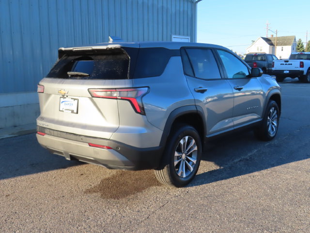 Used 2026 Chevrolet Equinox LT AWD/4WD image 3