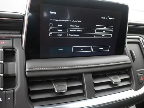 Used 2023 GMC Yukon XL SLT image 35