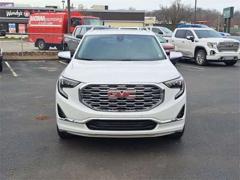 Used 2020 GMC Terrain Denali w/ Denali Premium Package image 2