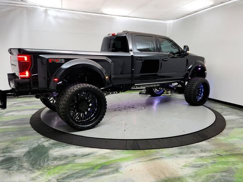 Used 2022 Ford F450 Platinum w/ FX4 Off-Road Package AWD/4WD image 7