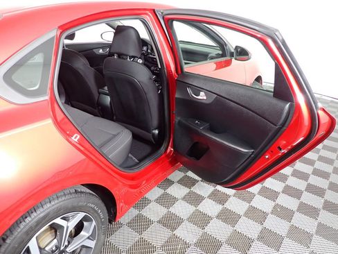 Used 2019 Kia Forte LXS FWD image 41