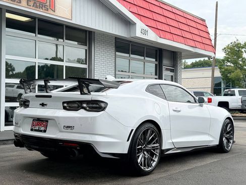 Used 2022 Chevrolet Camaro ZL1 RWD image 3