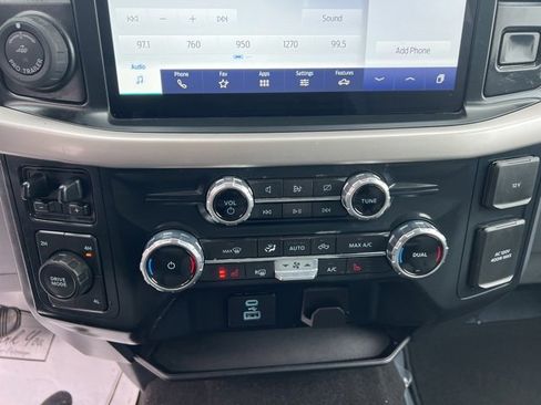 Certified 2022 Ford F150 XLT w/ Equipment Group 302A High image 27